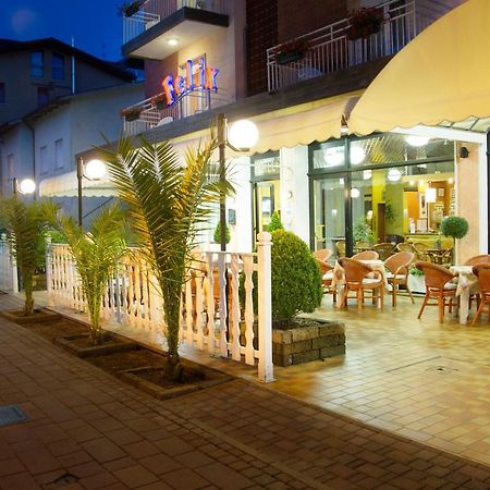 Hotel Felix Pindemonte Lido di Jesolo Exterior foto